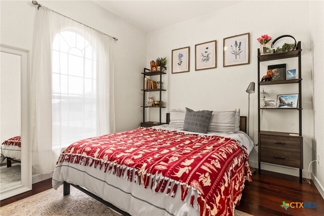 Building Photo - 4129 Fawn Dr