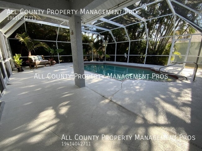 Building Photo - 5521 61st Ln E