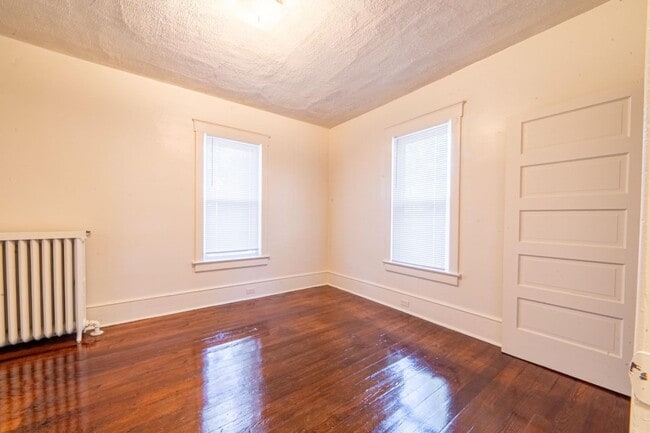 Building Photo - Beautifully refreshed 4-bedroom, 2-bath home in Millville