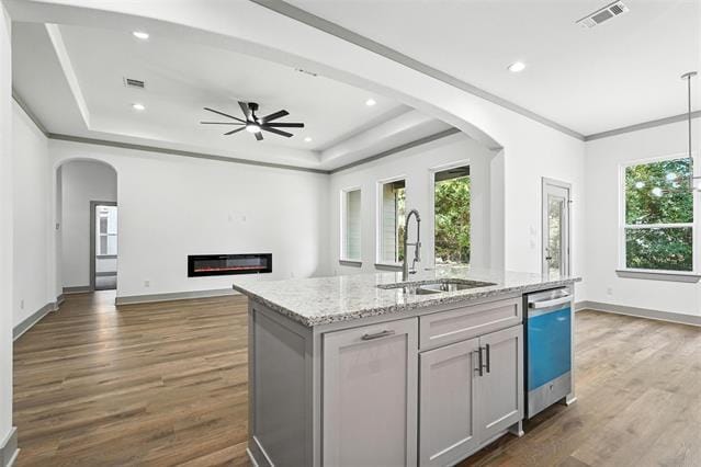 Building Photo - 716 Oak Creek Dr