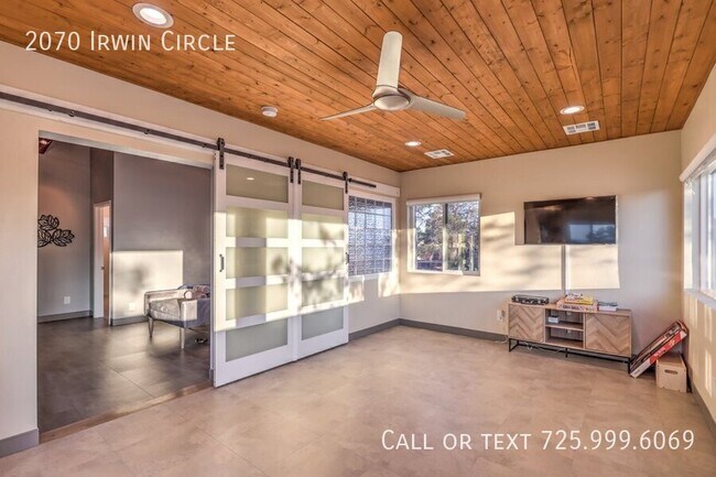 Building Photo - 2070 Irwin Cir