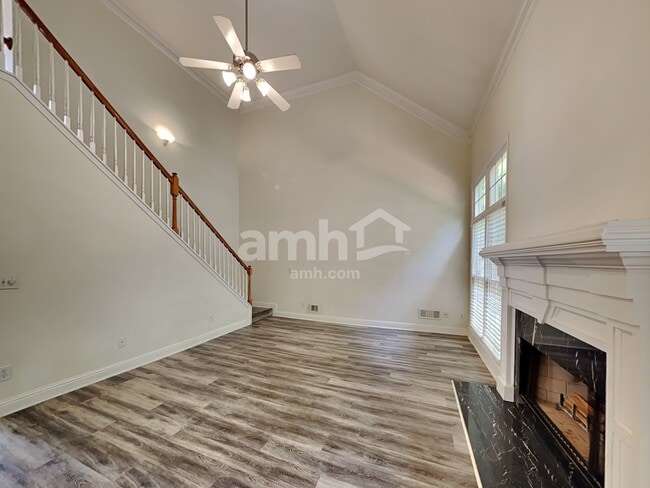 Building Photo - 956 Chippewa Oak Dr