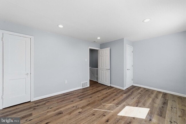 Building Photo - 1063 S Merrimac Rd