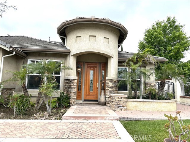 Building Photo - 5415 Vista Del Mar