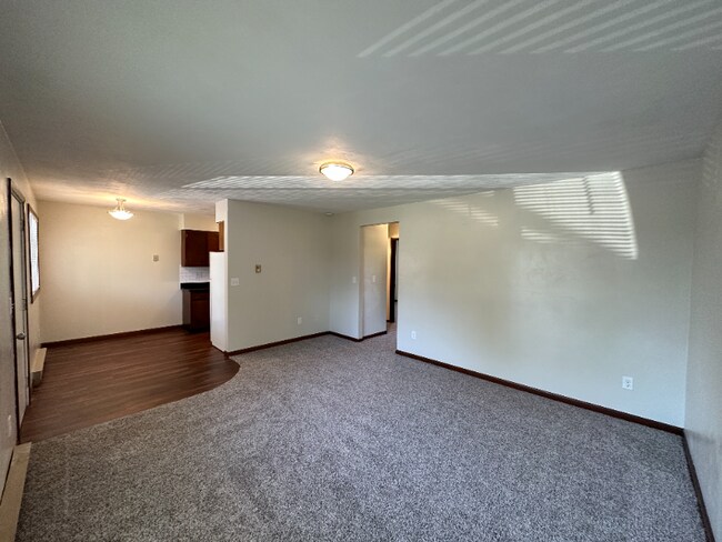 Building Photo - 6995 W 200 N