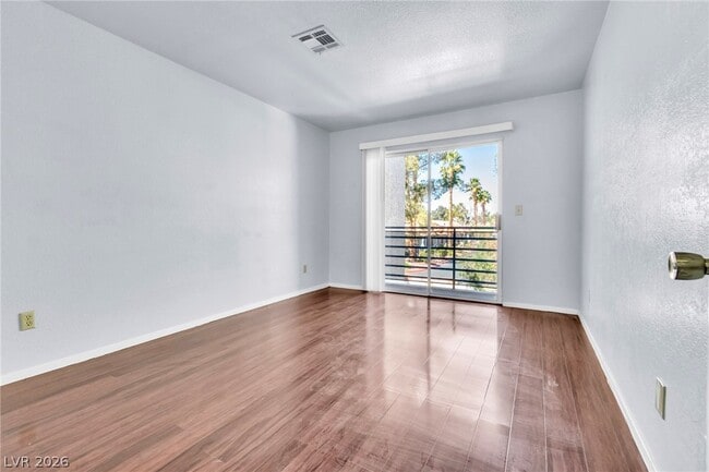 Building Photo - 6250 W Flamingo Rd