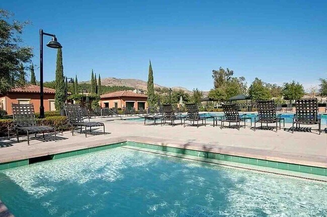 Building Photo - Expansive Portola Springs 4 Bedroom Home