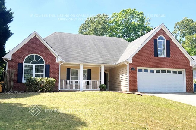 Building Photo - 717 Thornapple Trail SW