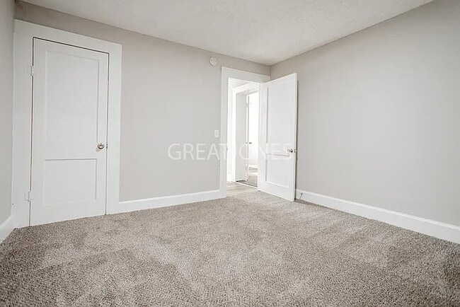 Building Photo - 154 Pine Cir