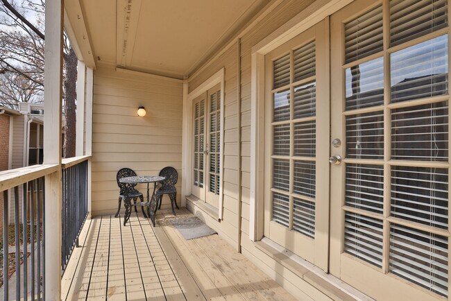 Building Photo - 2001 Bering Dr