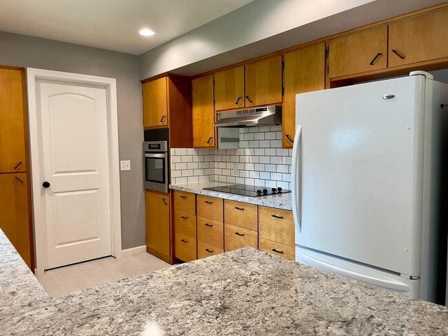 Building Photo - 361 W 31st St