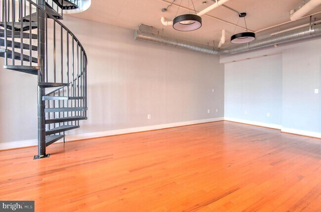 Building Photo - 2020 12th St NW