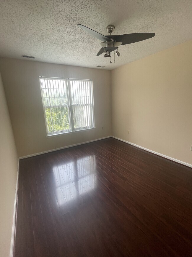 Building Photo - 7210 Bogley Rd