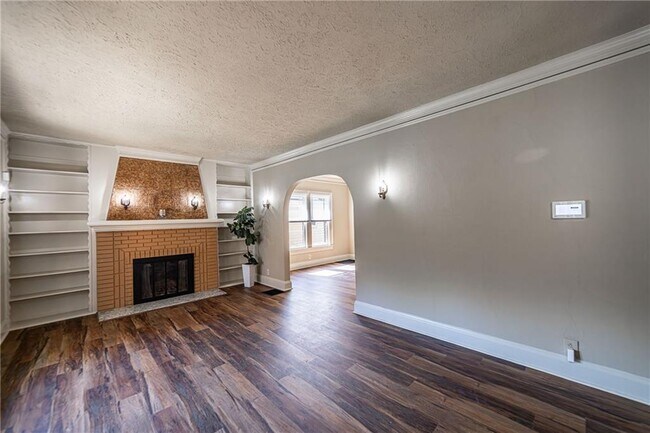 Building Photo - 1029 Katherwood Dr SW