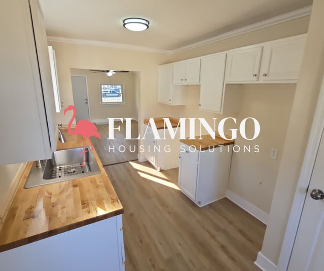 Building Photo - 25 Castlewood Ave