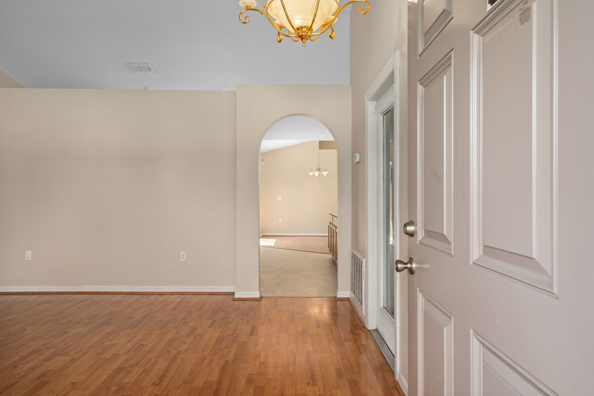 Formal Living Room - 9572 Horizon Dr
