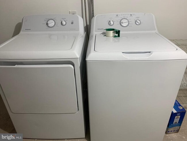 Building Photo - 2923 W Thompson St