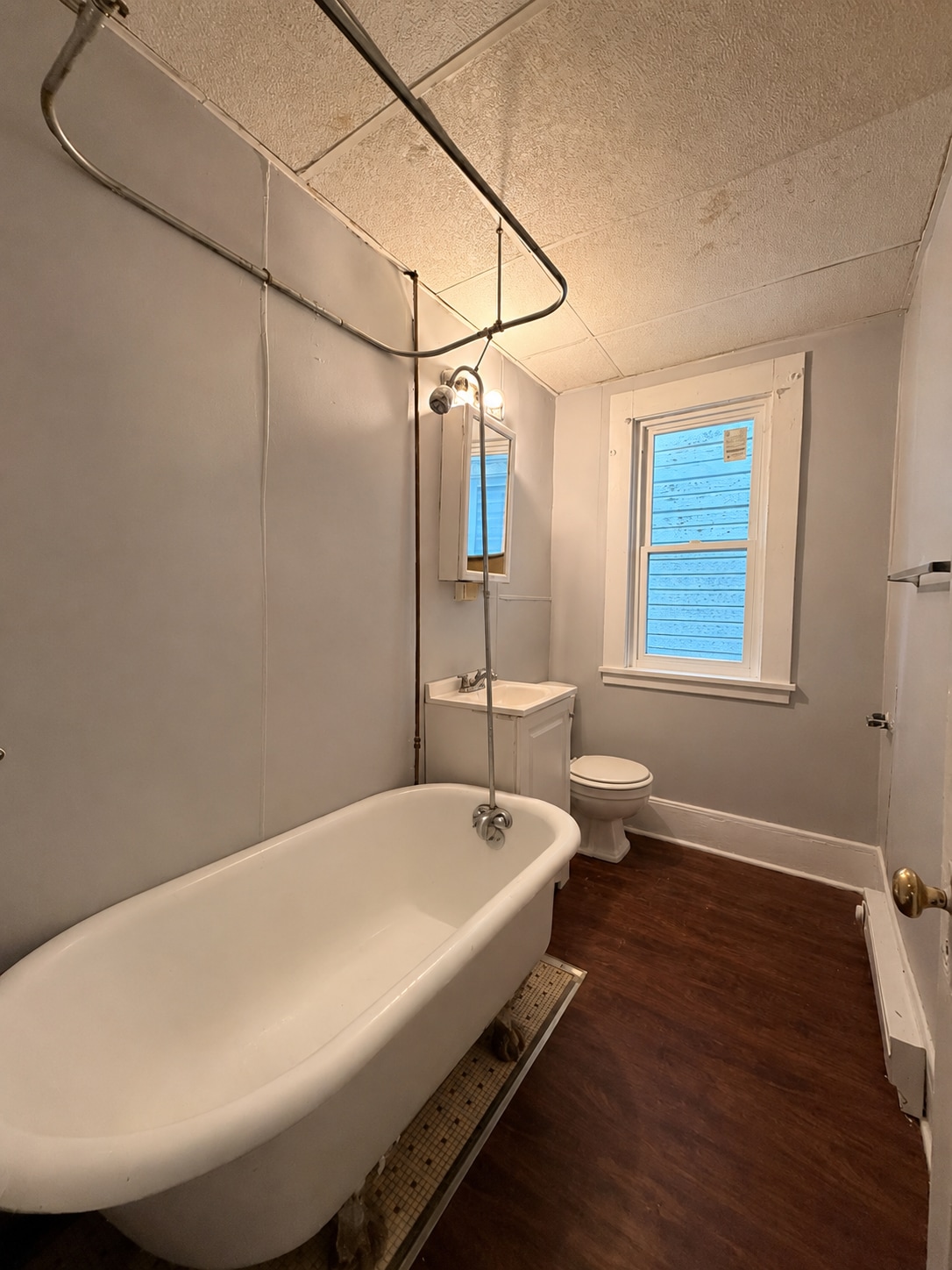 Building Photo - 506 3rd St