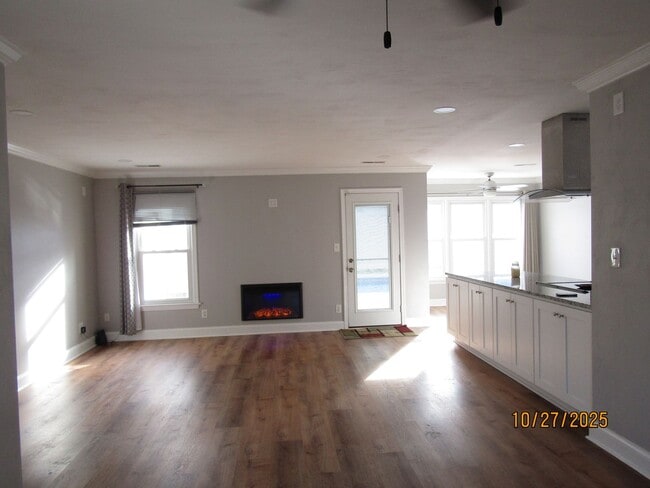 Building Photo - 1101 Warner Hall Dr