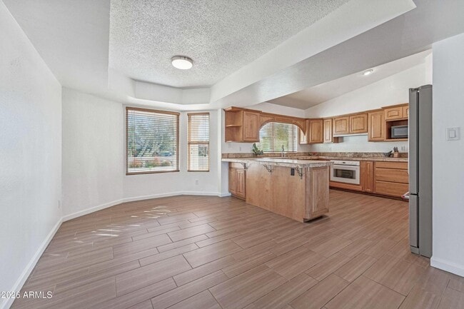 Building Photo - 12624 N 73rd Pl