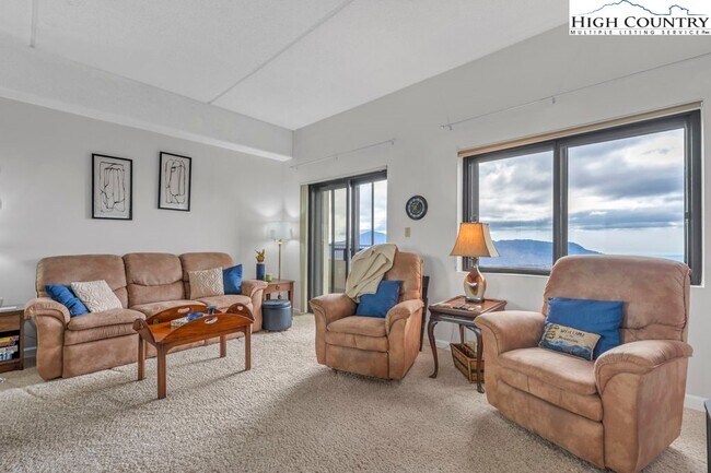 Building Photo - 303 Sugar Top Dr