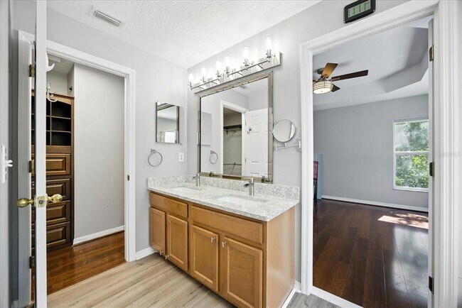 Building Photo - 6546 Marlberry Way