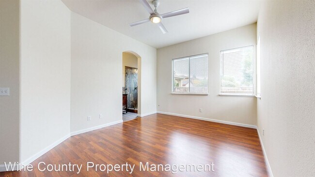 Building Photo - 4 br, 2 bath House - 2018 Lone Star Court
