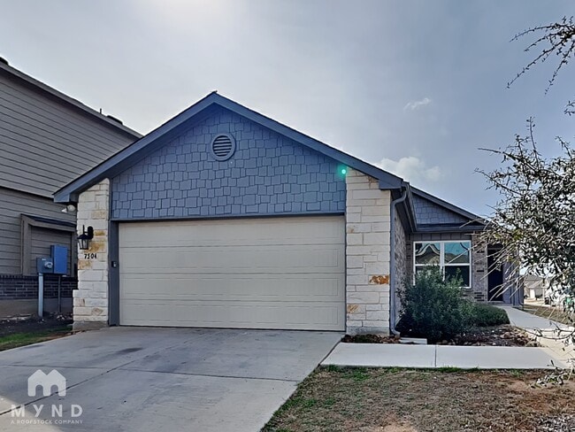 Building Photo - 7504 Twin Pine Ct