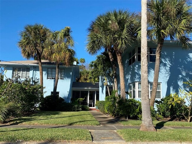 Building Photo - 1800 Pass a Grille Way