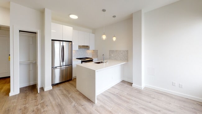 Building Photo - 1472 Filbert