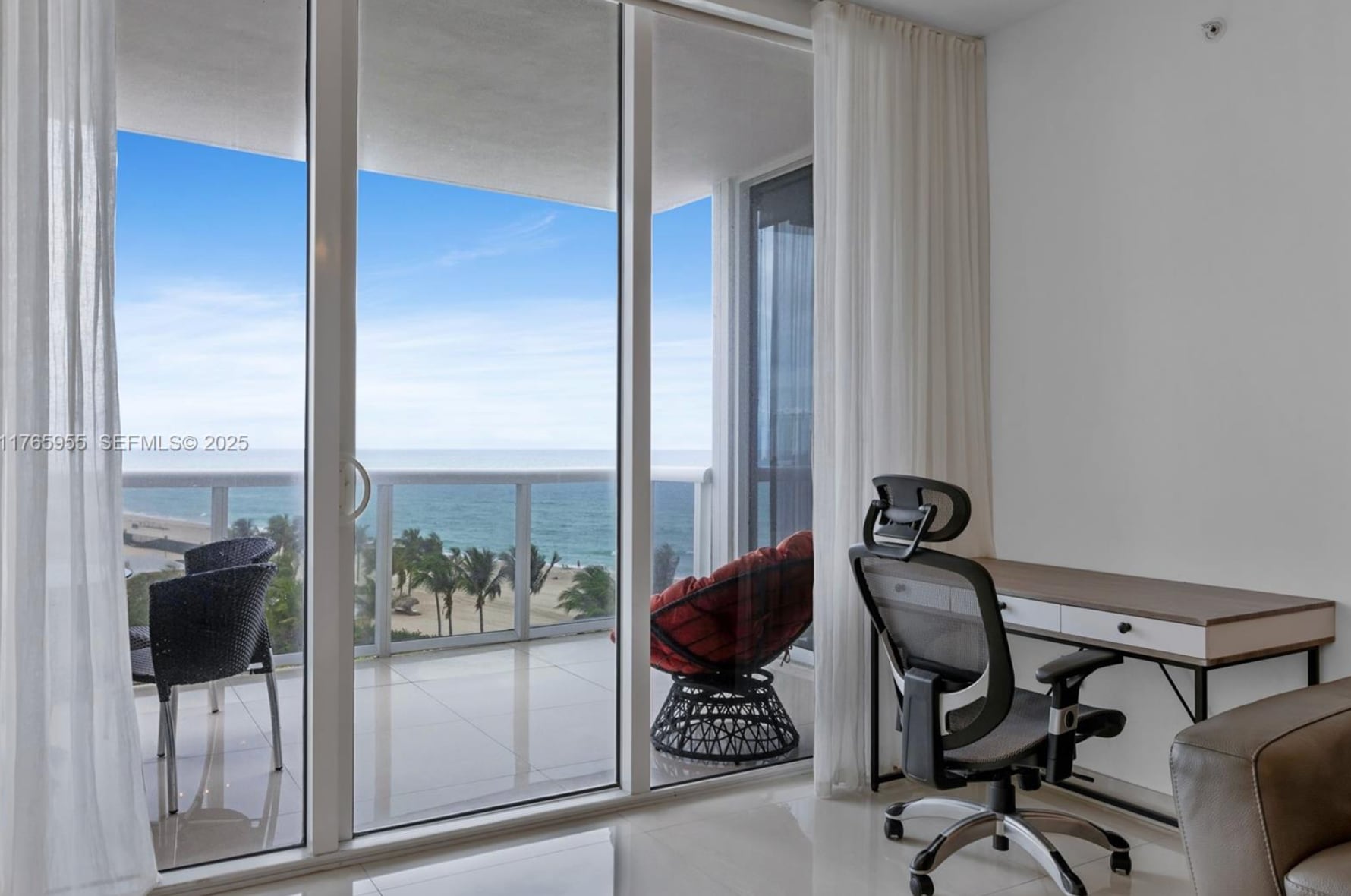 Building Photo - 18201 Collins Ave