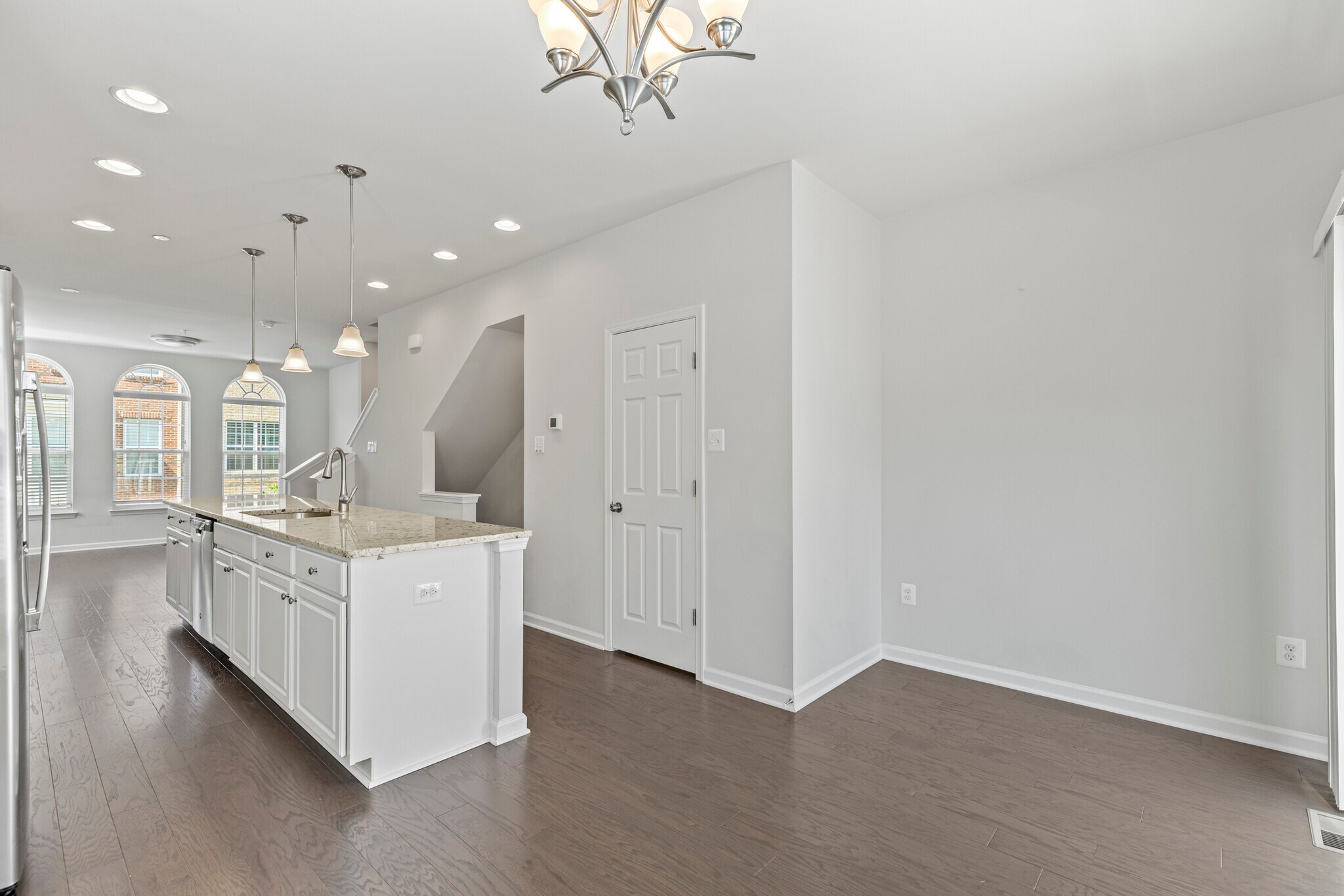 Main Floor - Dining - 7125 Rowlock Aly