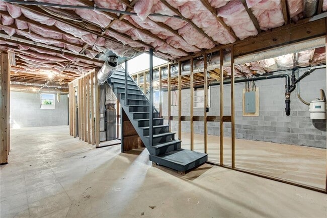 Building Photo - 3941 Forest Dr