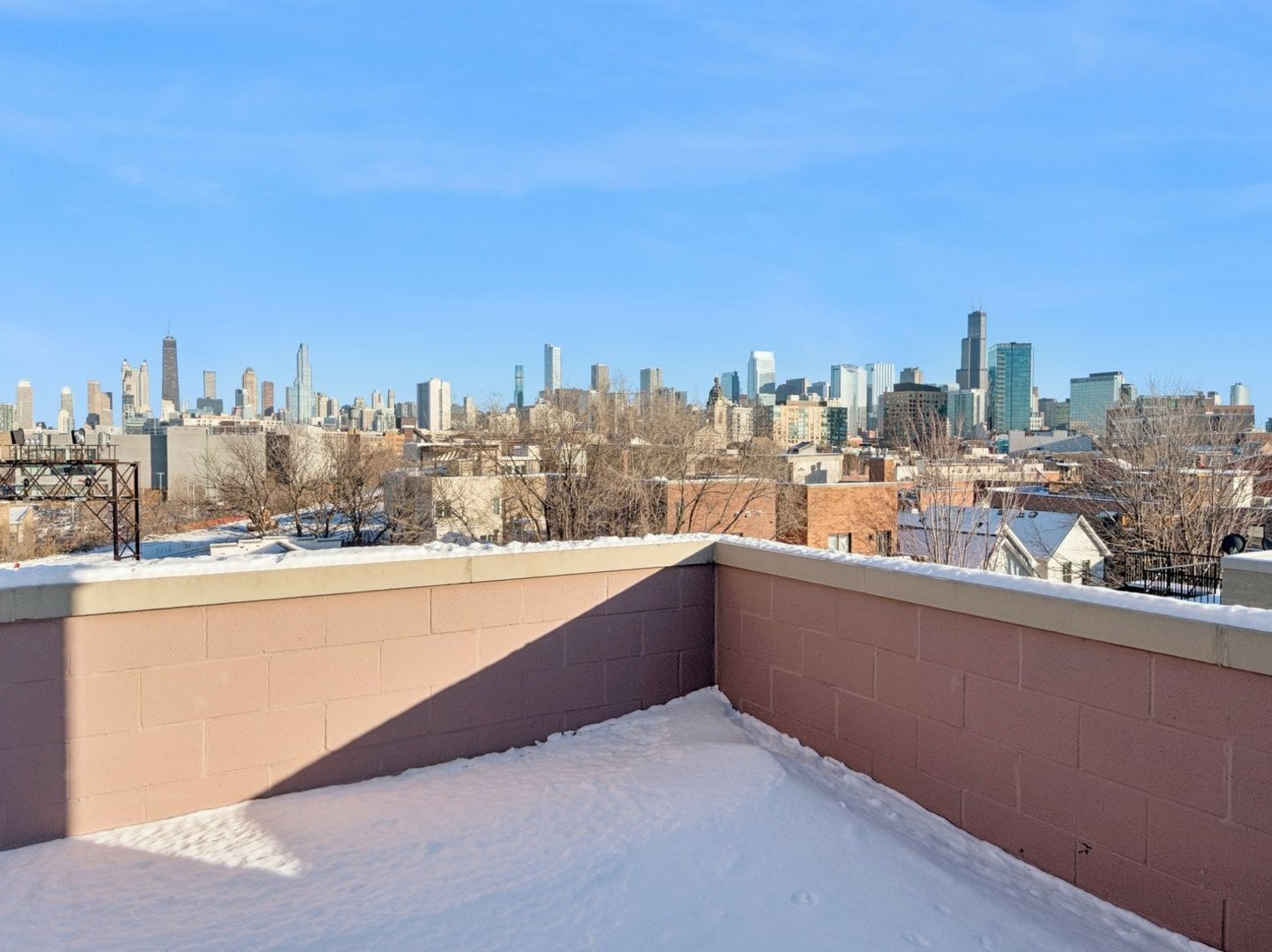 Building Photo - 937 N Willard Ct