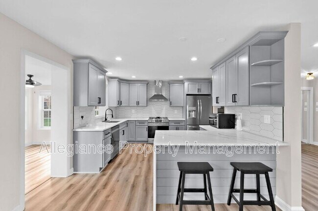 Building Photo - 2215 Lida Ct