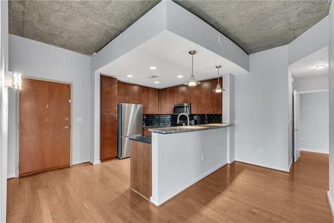 Building Photo - 860 Peachtree St NE