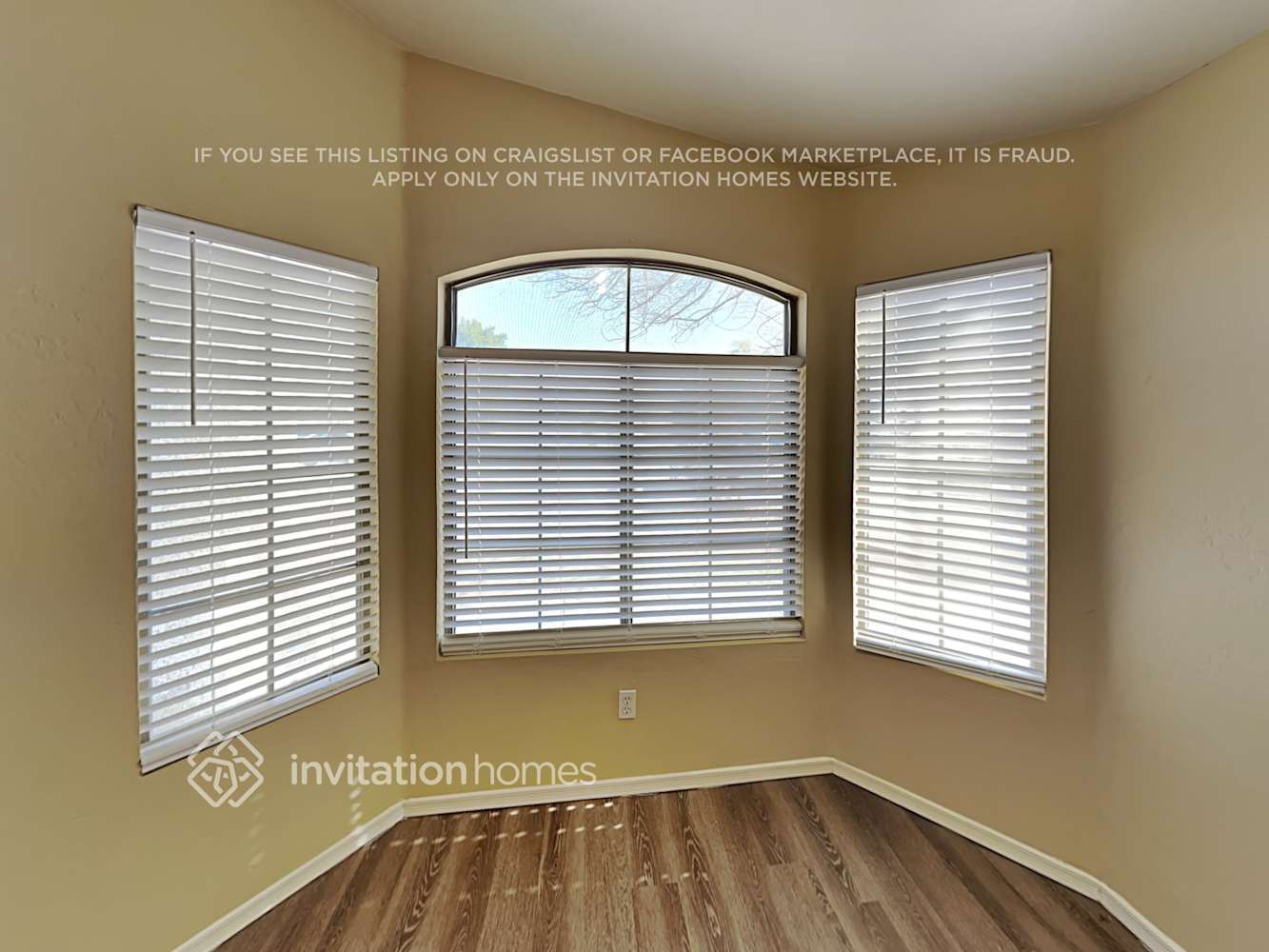 Building Photo - 9119 E Fairfield St