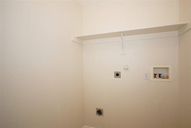Building Photo - 330 Austin Ave