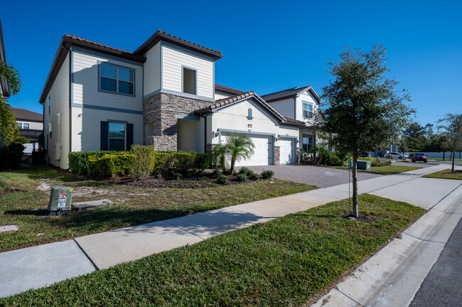 Building Photo - 9237 Hanging vine court