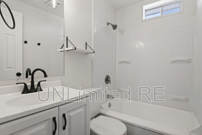 Building Photo - 3550 N Jamison Blvd