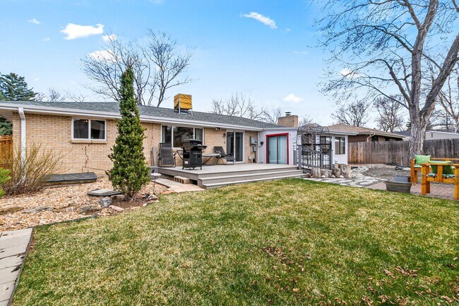 Building Photo - Great Location in Lakewood!