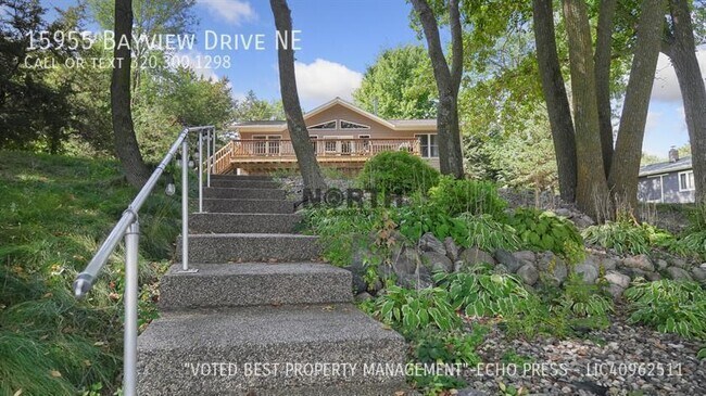 Building Photo - 15955 Bayview Dr NE