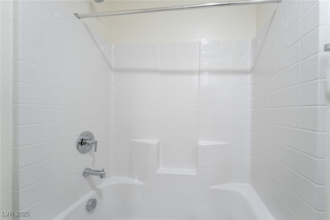 Building Photo - 1027 Gentle Swan