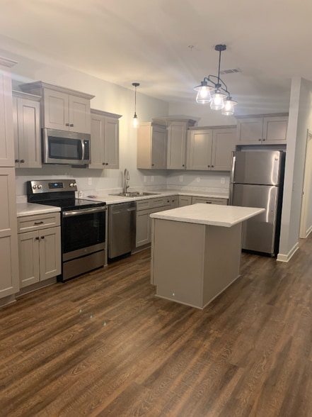 Building Photo - 4624 Crossing Ct