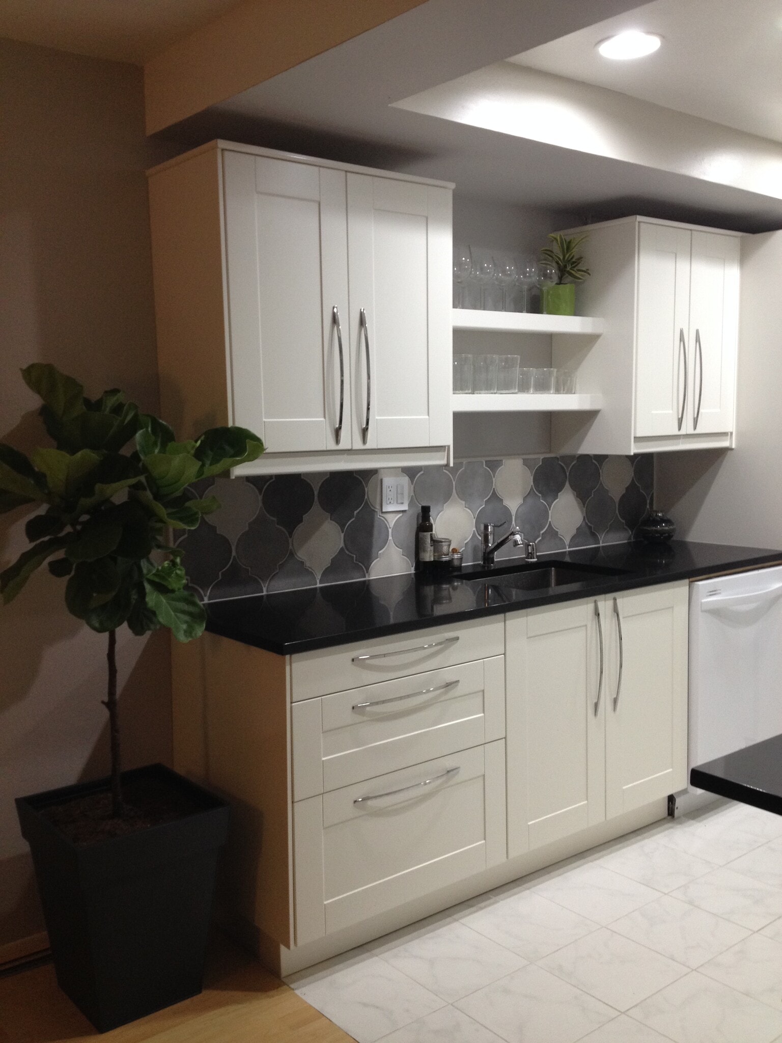 Building Photo - 266 S Madison Ave