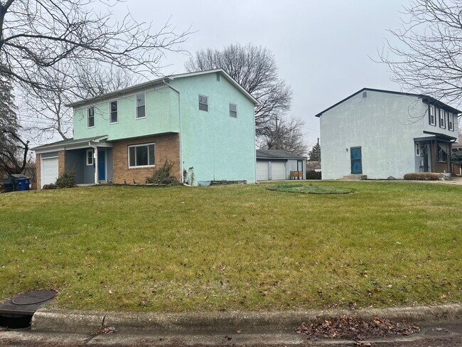 Building Photo - 1315 Seymour Ave