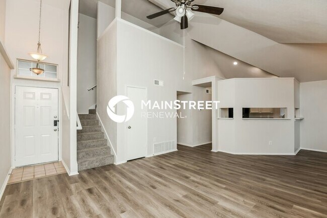 Building Photo - 3 Bedroom Pet-Friendly Home in FORT WORTH, TX with Main Street Renewal