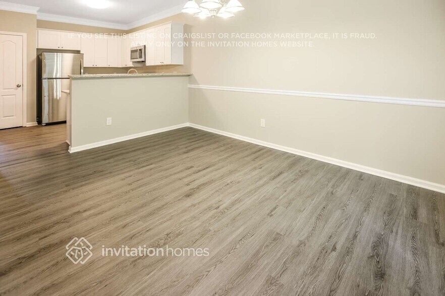 Building Photo - 159 Hawthorn Dr