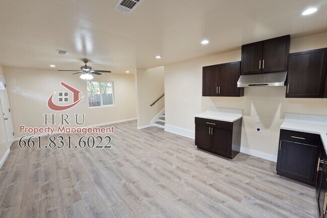Building Photo - 231 L St