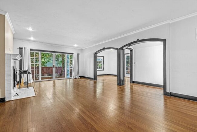 Building Photo - Beautiful Estate for Rent in Ashland